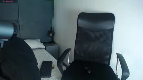 Sasha Brattz online show from February 22, 5:44 am