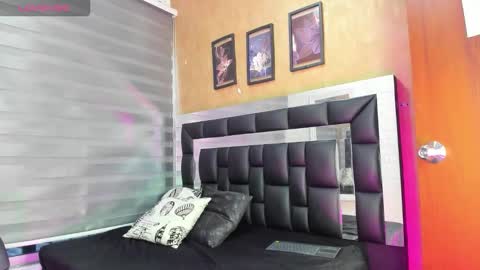 sasha_davila online show from November 20, 11:11 am