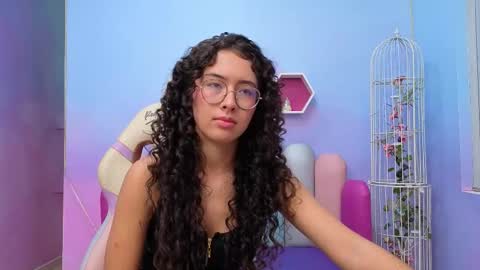 SashaMonroee  online show from October 25, 4:09 am