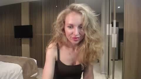 Sasha online show from October 3, 3:28 pm