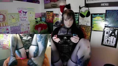 Ivy online show from May 1, 3:04 pm