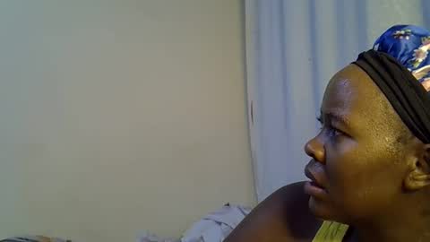 sassy_bella online show from September 13, 9:45 pm