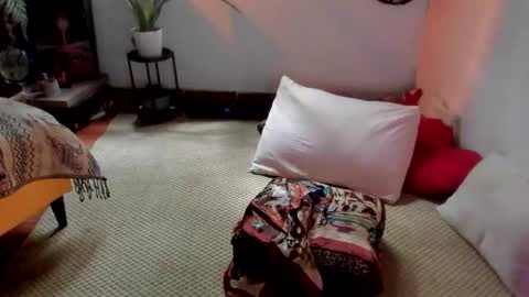 Ms. Oh   online show from September 11, 7:25 pm