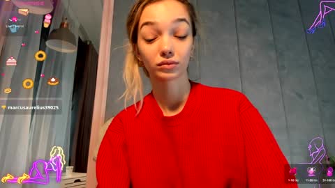 sassyt33n online show from November 9, 10:33 am