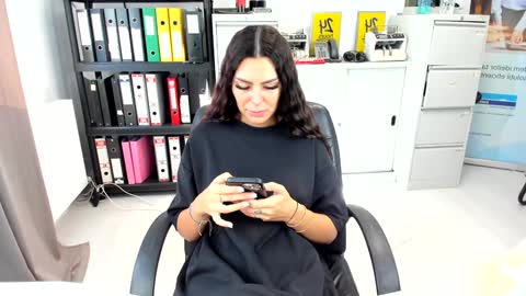 sassytiff online show from September 21, 12:59 pm