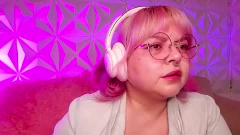 Gina George online show from February 24, 1:05 am