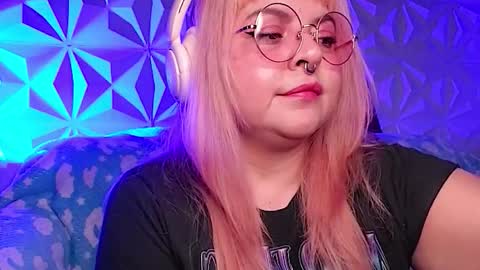 Gina George online show from March 28, 11:47 pm