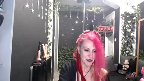 SaucySky online show from March 24, 10:04 pm