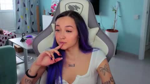 Ariel online show from March 4, 5:03 am