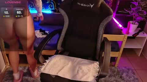 savannah_h online show from April 29, 9:20 pm