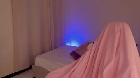 Savannahwildee online show from February 11, 6:55 pm