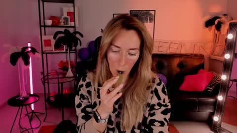 save the qween online show from January 23, 5:56 am