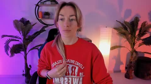 save the qween online show from February 3, 7:07 am