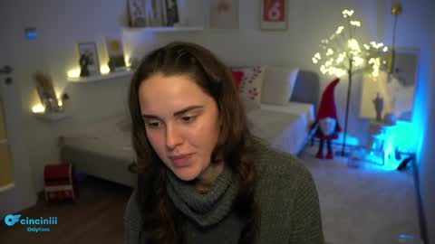 Naomi online show from December 16, 7:43 pm