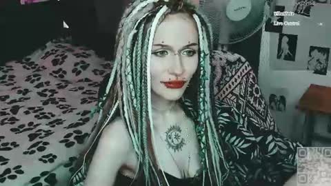 pronoun she. name Mary. age 21. online show from June 9, 2:27 pm