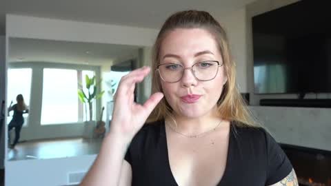 scarlajade online show from December 4, 10:19 pm