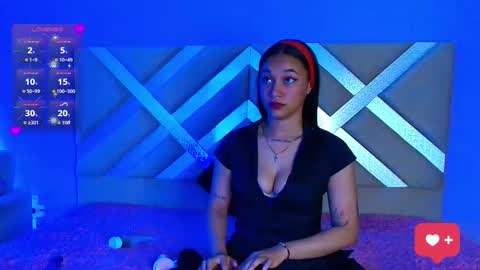 Scarleett online show from November 17, 1:01 pm