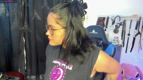 scarlet taylor kennedy online show from January 24, 10:30 pm