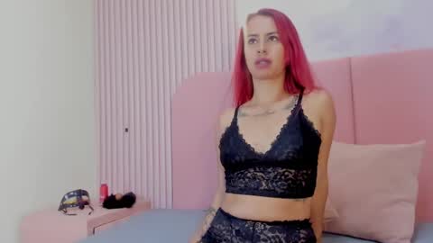 scarletaura26 online show from July 13, 1:34 pm