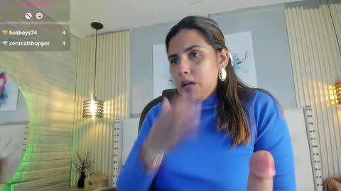 Scarlet online show from February 4, 7:39 pm