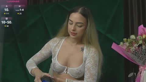 Scarlet online show from September 19, 9:47 pm