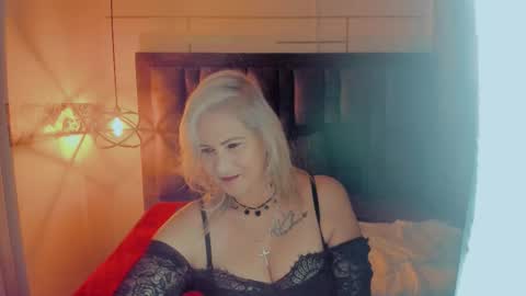 S C A R L E T online show from January 16, 9:22 pm