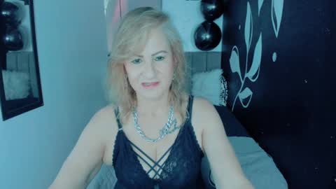 S C A R L E T online show from December 7, 11:51 am