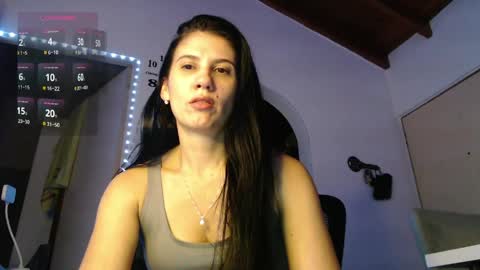 scarletmoons online show from March 31, 6:57 am