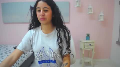 Scarlett online show from December 22, 1:36 pm