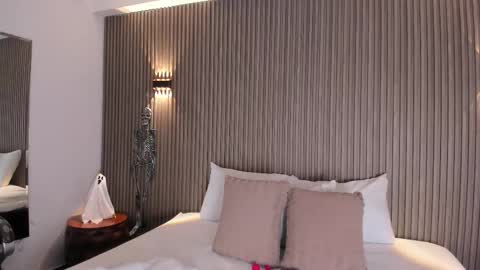 Mon to Sat 545pm to 1030pm col online show from October 21, 11:09 pm