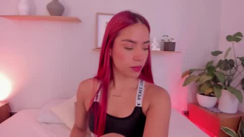 Scarlett Morgan online show from February 17, 7:55 pm