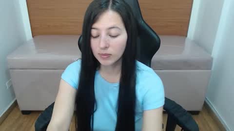 scarlett_percy_t online show from November 18, 7:59 pm