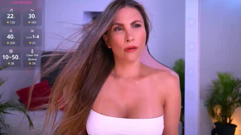 scarletthalls online show from March 31, 3:39 am