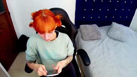 Scarlett online show from September 15, 1:19 pm