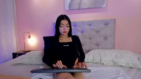 Scarlet online show from October 4, 2:11 pm