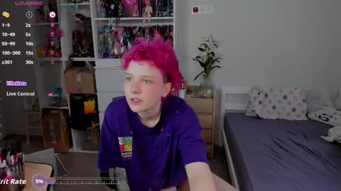 Rina online show from December 19, 7:33 am