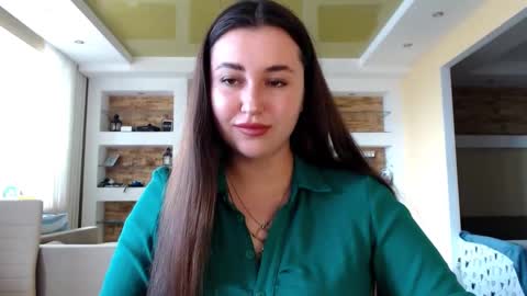 Elizabeth  online show from February 8, 10:07 am