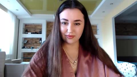 Elizabeth  online show from February 4, 9:17 am