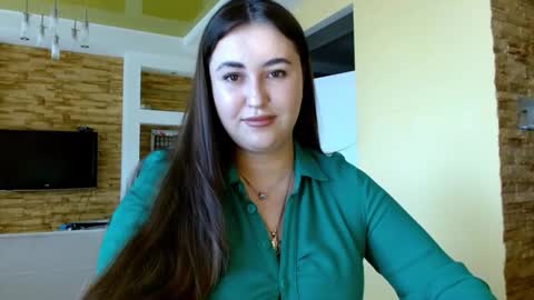 Elizabeth  online show from September 25, 7:40 am