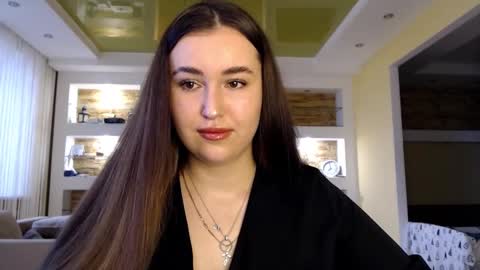 Elizabeth  online show from January 8, 8:16 am