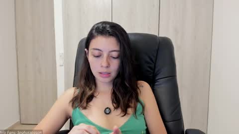 Aria Independent model online show from June 4, 1:22 am