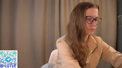 Brenda online show from February 19, 2:12 am