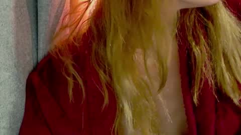 Anni online show from October 2, 11:15 am