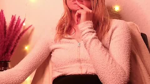 Anni online show from January 2, 7:51 pm