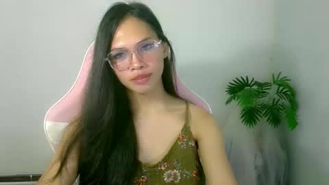 ELLA online show from December 22, 4:59 am