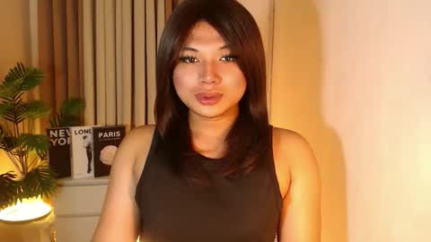 Deluxe online show from October 16, 9:28 pm