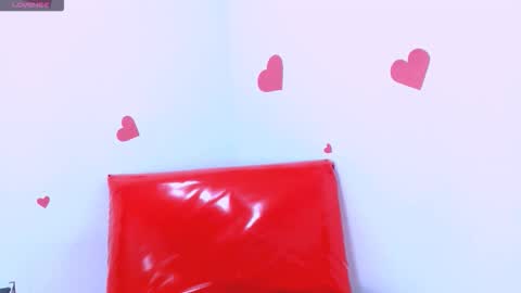 Estefany online show from September 15, 2:25 pm