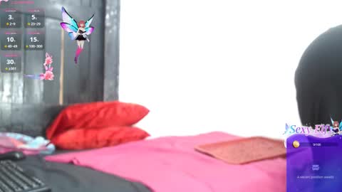 Estefany online show from March 4, 12:33 pm