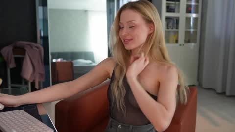 Jess online show from September 12, 10:35 am