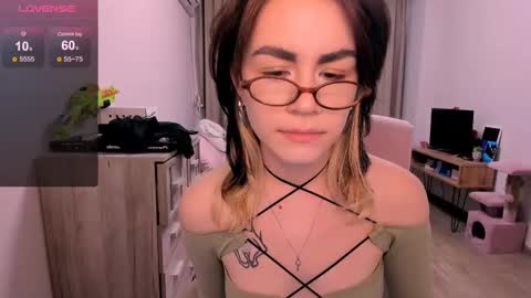 selectrra online show from February 13, 5:11 pm